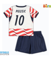 Billiga Förenta stater Christian Pulisic #10 Hemmatröja Barn VM 2026 Kortärmad (+ Korta byxor)